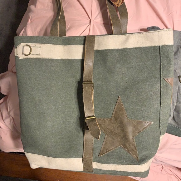 Barrel Shack Tote - Picture 3 of 3